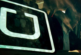 Taxistas españoles protagonizan nuevas protestas contra Uber y Cabify